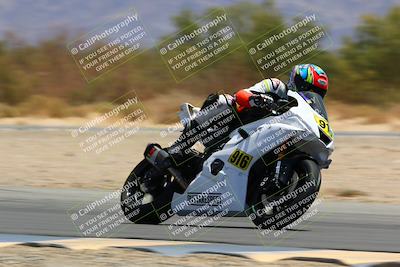 media/May-15-2022-SoCal Trackdays (Sun) [[33a09aef31]]/Turn 7 (1145am)/